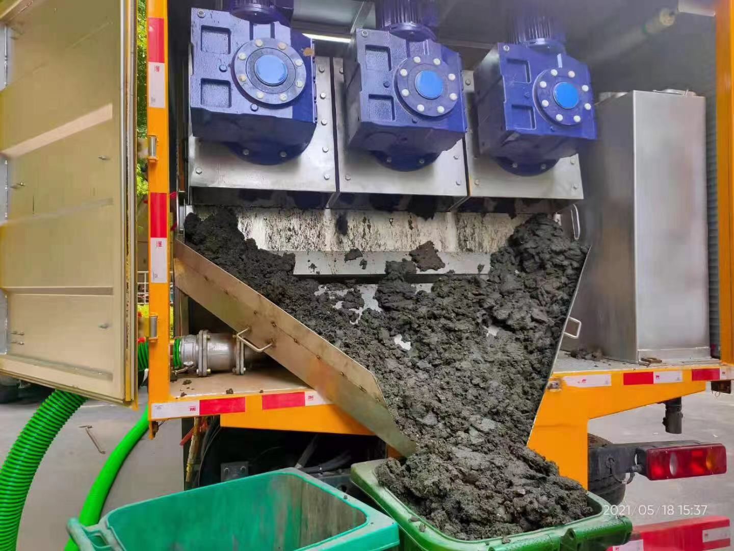 阜龙乡化粪池清掏城市维护站-泥浆净化干湿分离处理